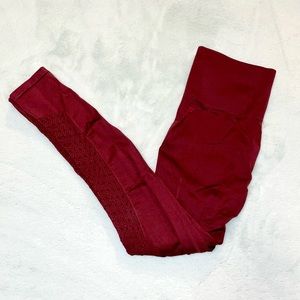 Fabletics 7/8 Leggings - Burgundy